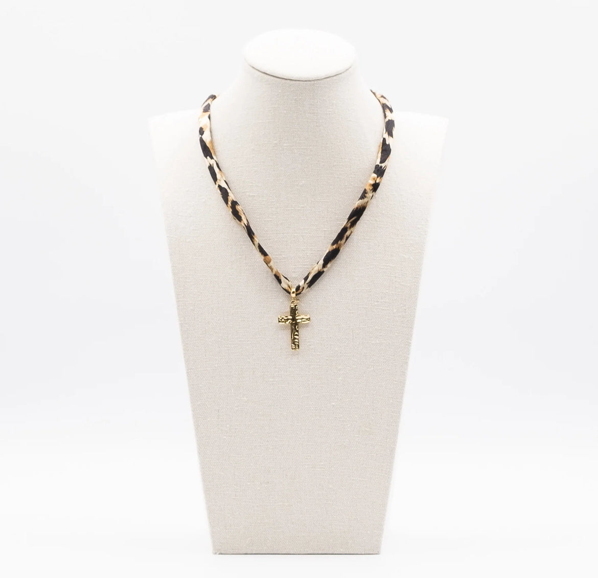 Collana Croce